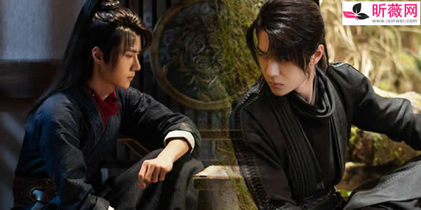 有翡谢允为什么中了透骨青？