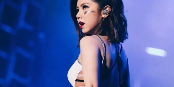 邓紫棋怎么火起来的? 邓紫棋怎么火起来的?