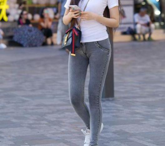 牛仔裤使你简洁大方又优雅 2021春季就选这条牛仔裤