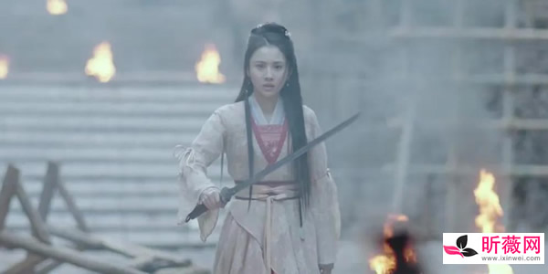 有翡中吴楚楚和谁在一起了? 有翡中吴楚楚和谁在一起了?