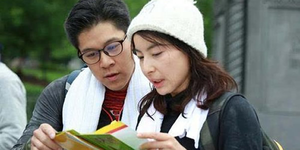 郭晶晶被离婚是真的吗？