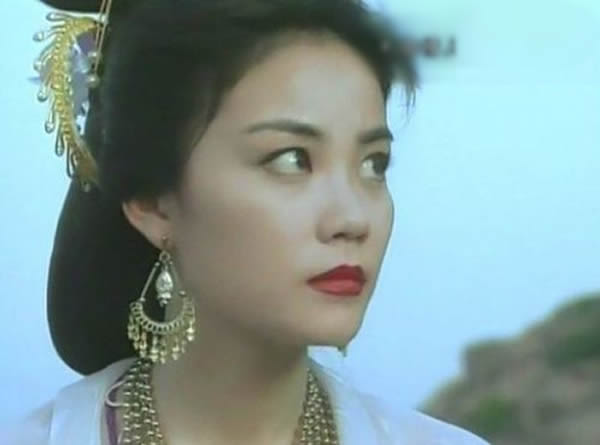 王菲年轻时候，王菲近照年轻时好漂亮