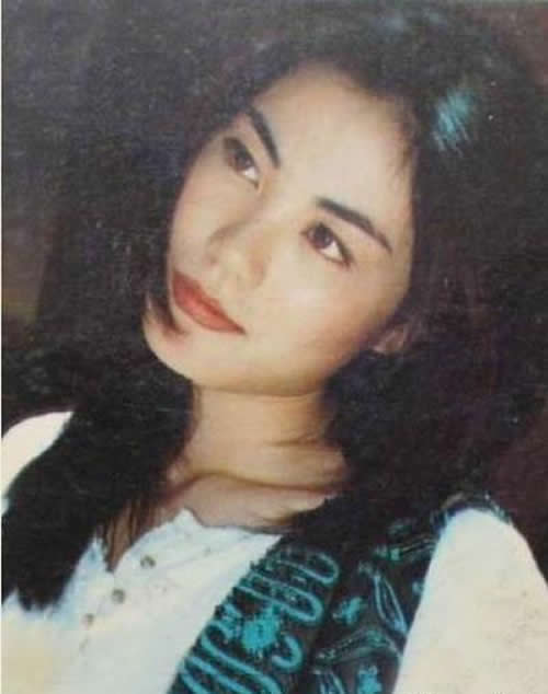 王菲年轻时候，王菲近照年轻时好漂亮