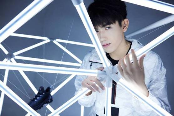 ANTA x SELEHE BEMBURY联手呈献安踏巢鞋 ANTA x SELEHE BEMBURY联手呈献安踏巢鞋