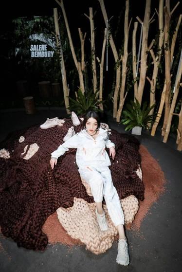 ANTA x SELEHE BEMBURY联手呈献安踏巢鞋 ANTA x SELEHE BEMBURY联手呈献安踏巢鞋