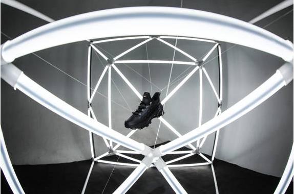 ANTA x SELEHE BEMBURY联手呈献安踏巢鞋 ANTA x SELEHE BEMBURY联手呈献安踏巢鞋