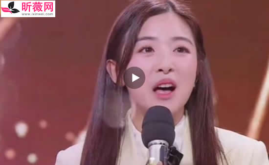 超好看的女明星 即年轻又气质高雅