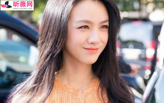 超好看的女明星 即年轻又气质高雅