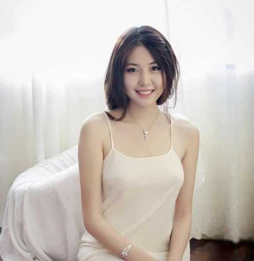 一句话打动人心爱情句子，爱她就说给她听的爱情句子