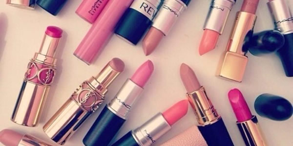 怎么减少涂口红的危害？