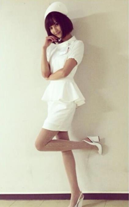 日本菜菜绪个人资料：美腿代表菜菜绪作品美照