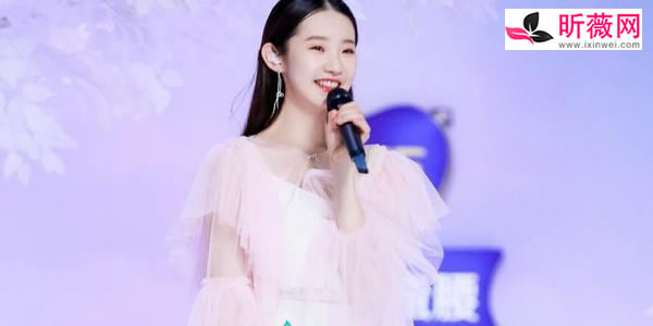 张艺凡家境 张艺凡家境