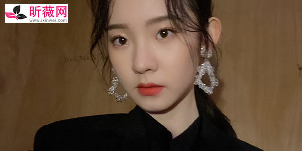 张艺凡家境 张艺凡家境