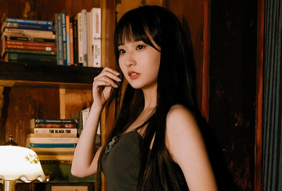 哄女朋友睡觉的小故事有点污哦，虽有点污但超搞笑