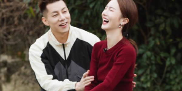 卡斯柏女朋友是谁