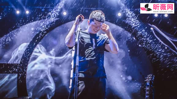 十大伤感歌曲排名，越难受越想听的伤感歌曲