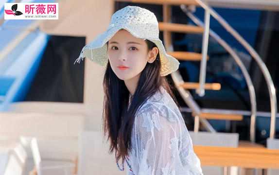 杨超越参加综艺有哪些:为什么说杨超越是综艺奇才 杨超越参加综艺有哪些:为什么说杨超越是综艺奇才