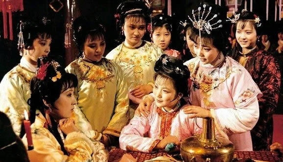 红楼梦人物关系介绍：为什么说红楼梦全是鬼