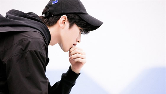 蔡徐坤为什么不澄清葵虎CP 两人什么关系 蔡徐坤为什么不澄清葵虎CP 两人什么关系