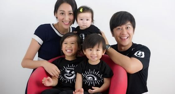 为什么陈浩民老婆5年生4胎 为什么陈浩民老婆5年生4胎