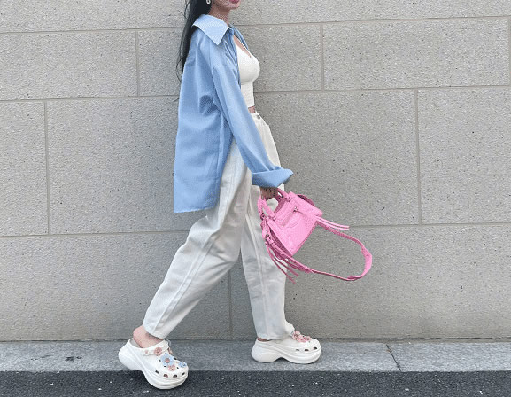 时尚搭配女装图片 简约时尚美丽动人