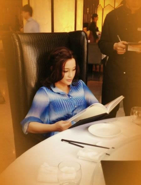 刘晓庆最新嫩照片:刘晓庆真实年龄 个人资料简介 刘晓庆最新嫩照片:刘晓庆真实年龄 个人资料简介