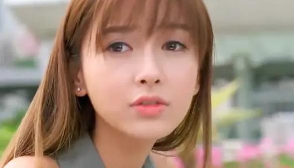 杨颖简介个人简历及图片 Angelababy杨颖家境是混血吗-昕薇网