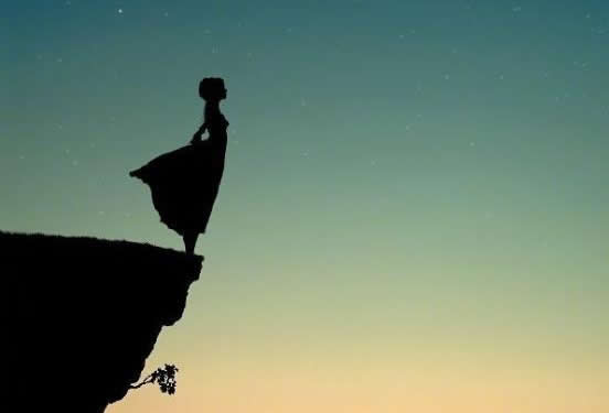 一个人寒了心的图片(一个人寒了心的说说)