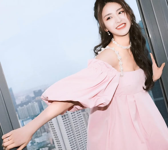 金子涵好大(金子涵太漂亮了)-昕薇网