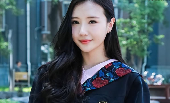 刘美麟个人资料哪里人(简介,身高,年龄,三围,图片）-昕薇网