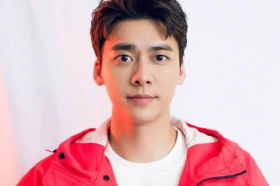 李易峰最新电视剧上映,李易峰个人资料女朋友起底 李易峰最新电视剧上映,李易峰个人资料女朋友起底