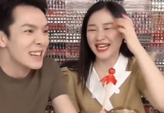 李佳琦金靖什么梗,李佳琦金靖综艺节目叫什么