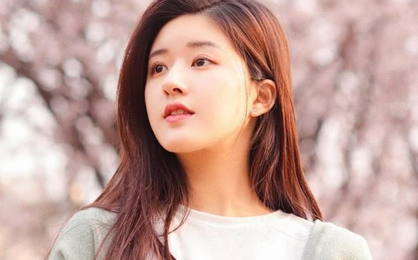 赵露思个人资料哪里人(简介,身高,年龄,三围,图片）