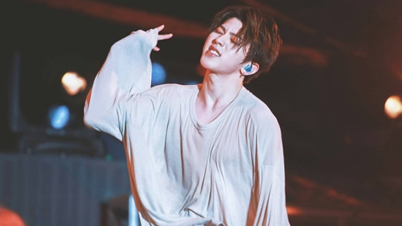 蔡徐坤个人资料哪里人(简介,身高,年龄,三围,图片）