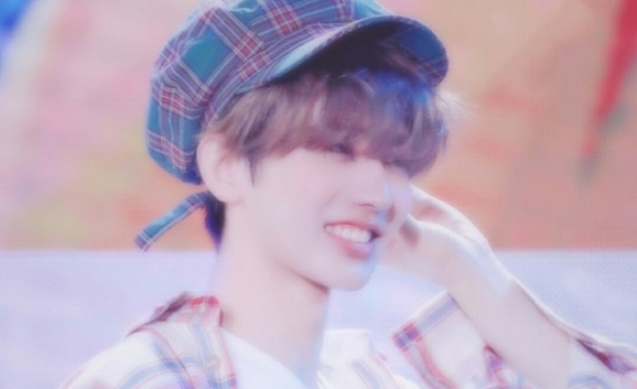 蔡徐坤个人资料哪里人(简介,身高,年龄,三围,图片）