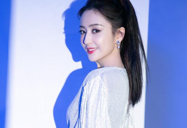 佟丽娅个人资料哪里人(简介,身高,年龄,三围,图片）