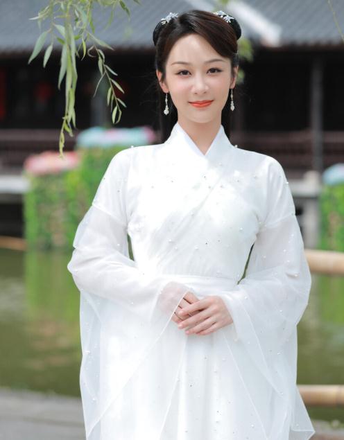 杨紫的个人资料(简介,身高,年龄,三围,图片）