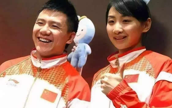 陈一冰个人资料简介及老婆:陈一冰何雯娜事件怎么回事 陈一冰个人资料简介及老婆:陈一冰何雯娜事件怎么回事