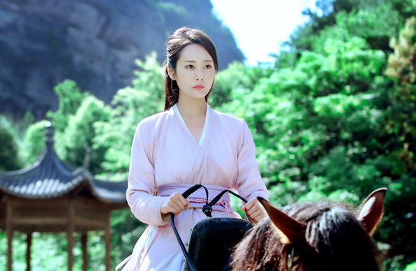 李纯古装照片(演员李纯图片) 李纯古装照片(演员李纯图片)