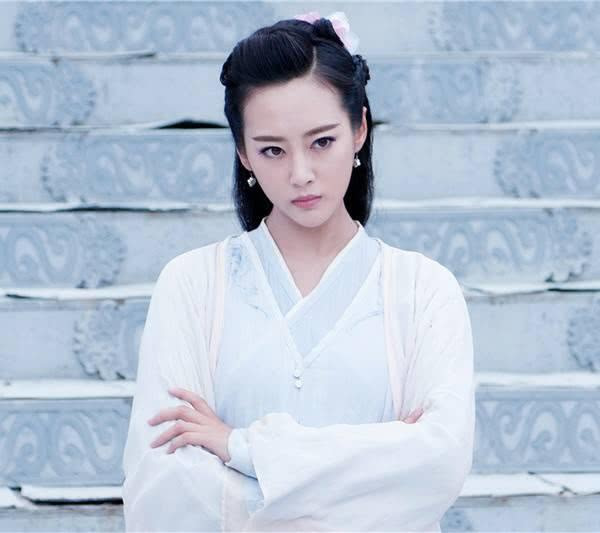 李纯古装照片(演员李纯图片) 李纯古装照片(演员李纯图片)