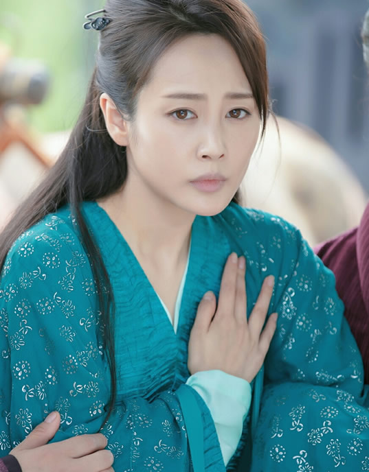 李纯古装照片(演员李纯图片) 李纯古装照片(演员李纯图片)