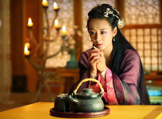 李纯古装照片(演员李纯图片) 李纯古装照片(演员李纯图片)