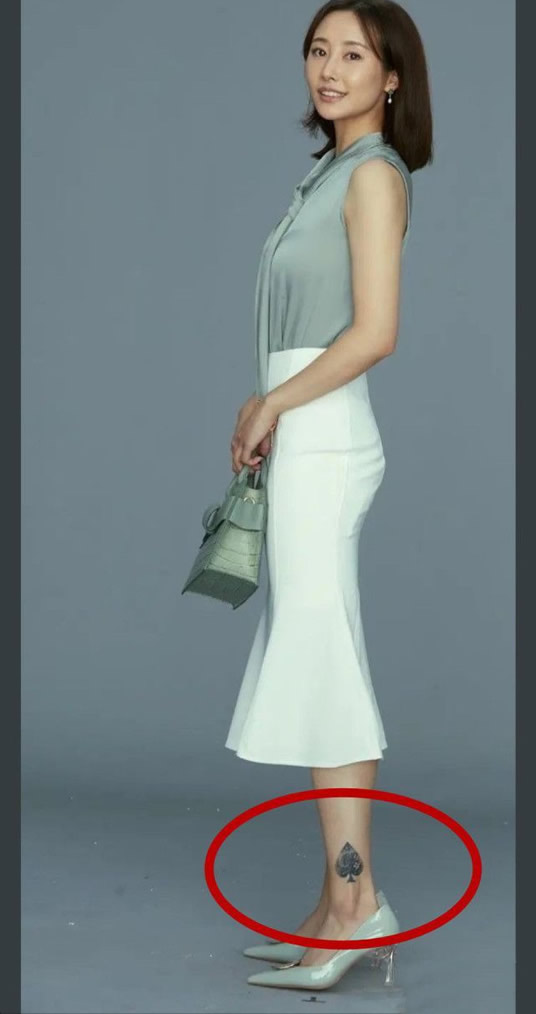 李纯黑桃纹身怎么了(李纯黑桃纹身什么意思)