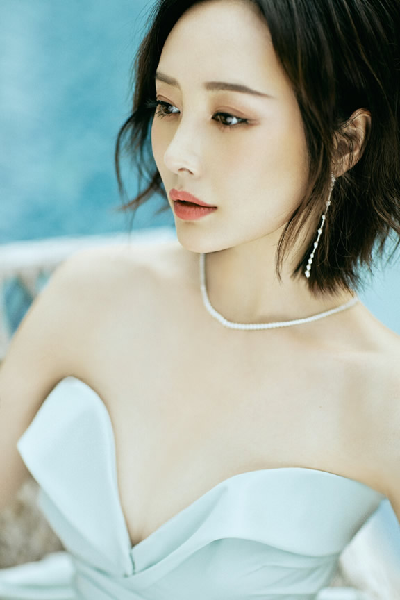 李纯个人简介哪里人(简介,身高,年龄,三围,图片)