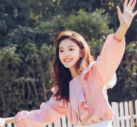 章若楠说自己不是本科的,章若楠是哪个大学毕业的 章若楠说自己不是本科的,章若楠是哪个大学毕业的