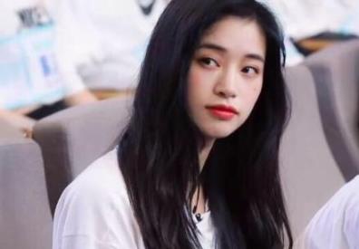 段小薇个人资料 段小薇和小松菜奈什么关系