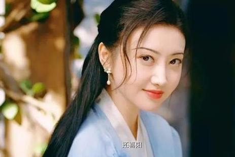 景甜父母疫情后离婚  景甜回应资源咖争议