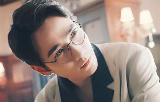 朱一龙三代还宗是什么意思  朱一龙隐婚生子实锤