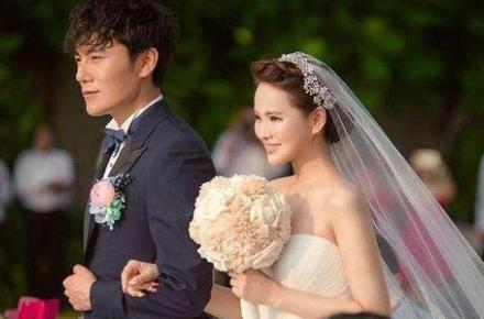秦昊带你去爬山什么梗 秦昊伊能静怎么好上的