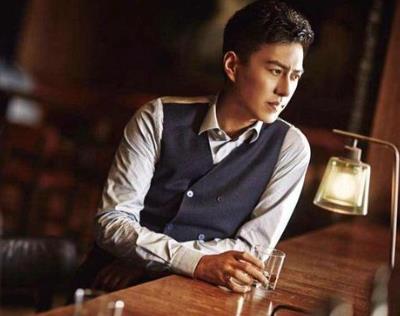 演员靳东妻子是谁 演员靳东与前妻离婚原因